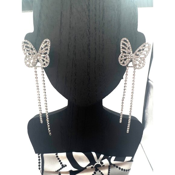 2/$24 Butterfly Rhinestone Long Dangle Earrings Sparkling Silver Statement - Picture 4 of 6